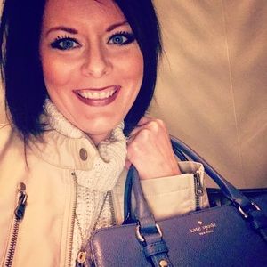 Meet your Posher, Kayla